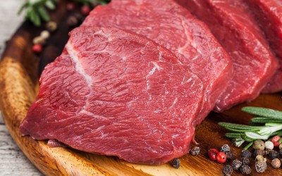 Ξεπάγωμα κρέατος: Πώς γίνεται σωστά και με ασφάλεια;